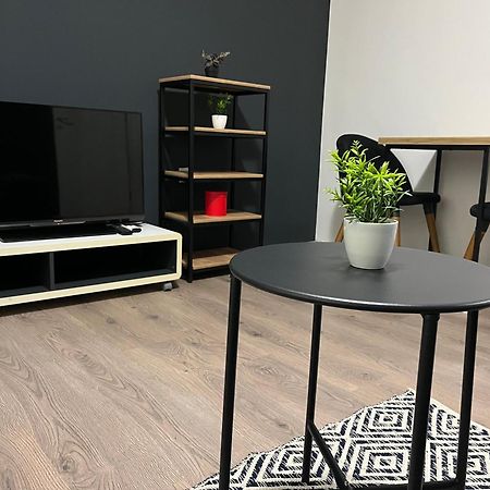 M - Square Private Rooms Скоп'є Номер фото