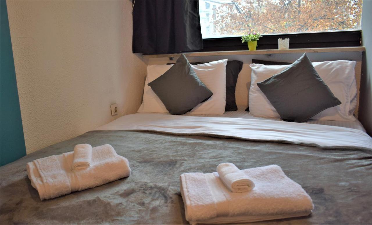 M - Square Private Rooms Скоп'є Екстер'єр фото