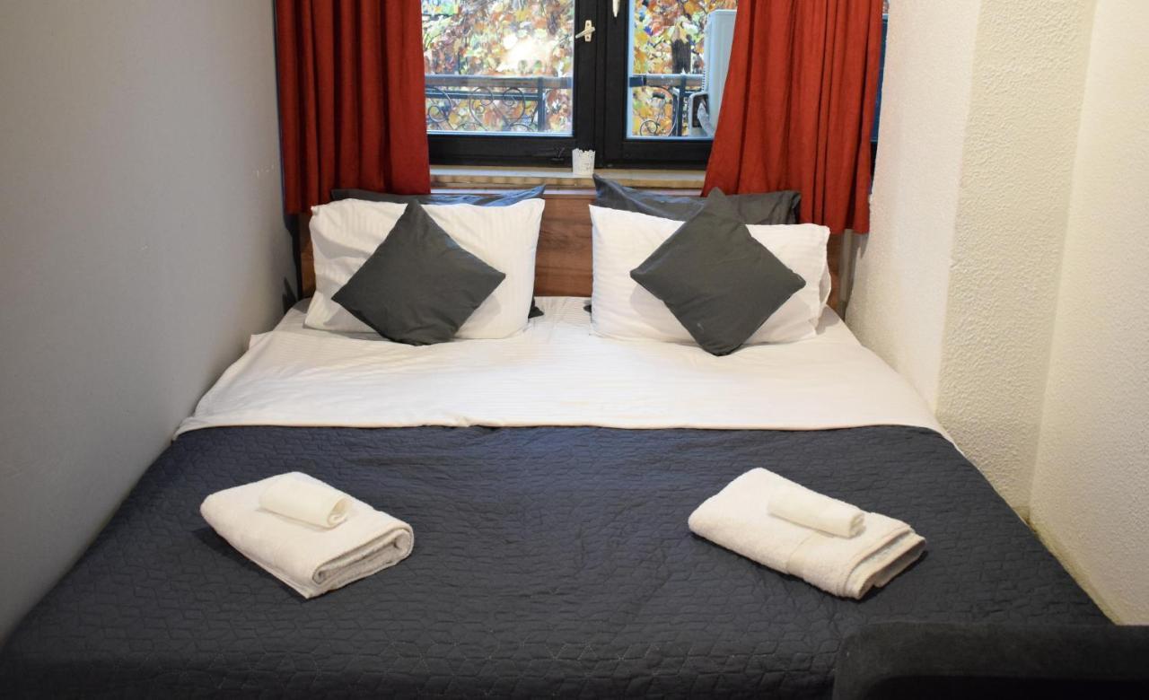 M - Square Private Rooms Скоп'є Екстер'єр фото