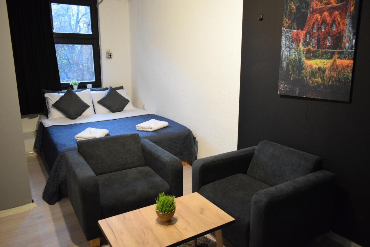M - Square Private Rooms Скоп'є Екстер'єр фото