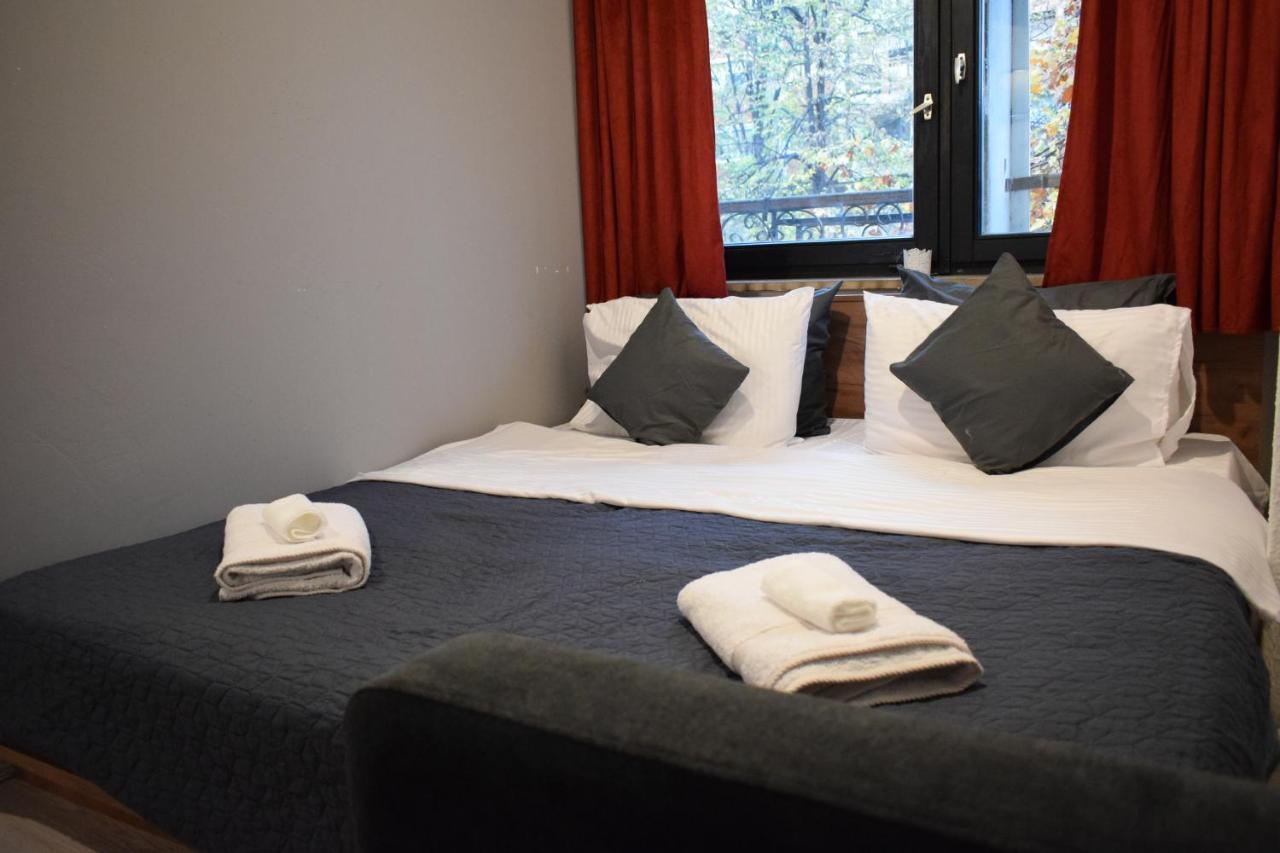 M - Square Private Rooms Скоп'є Екстер'єр фото