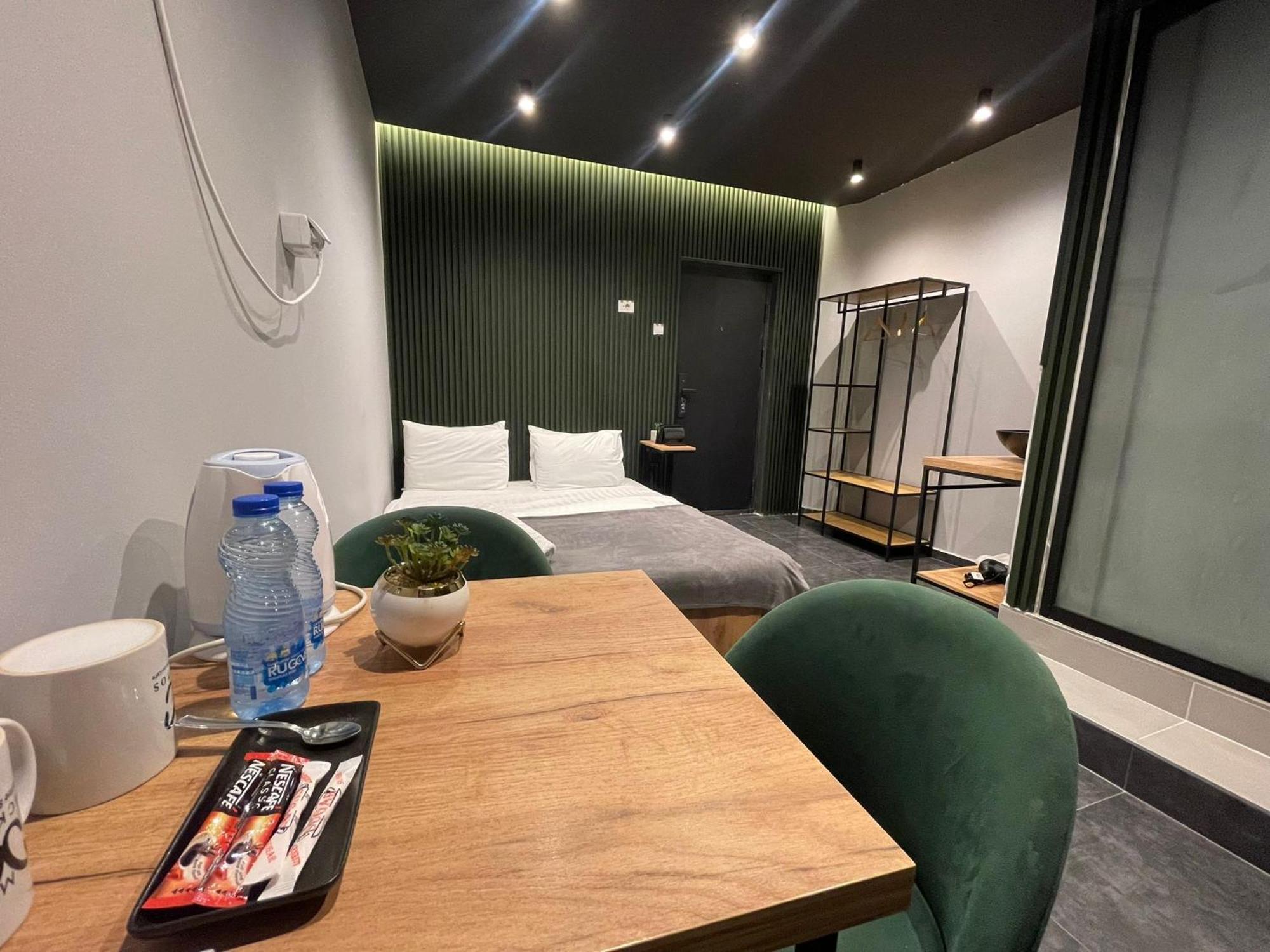 M - Square Private Rooms Скоп'є Номер фото