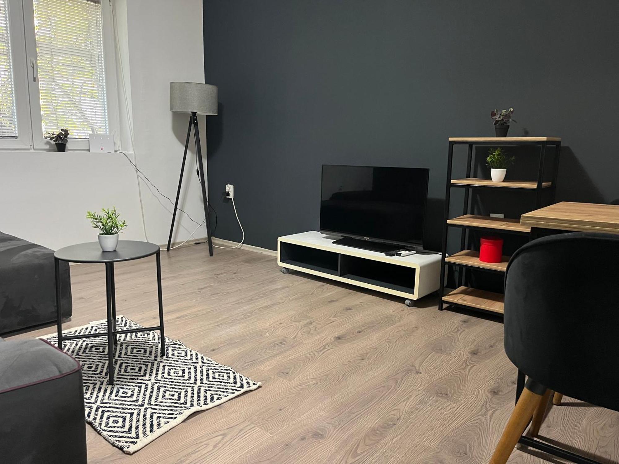 M - Square Private Rooms Скоп'є Номер фото