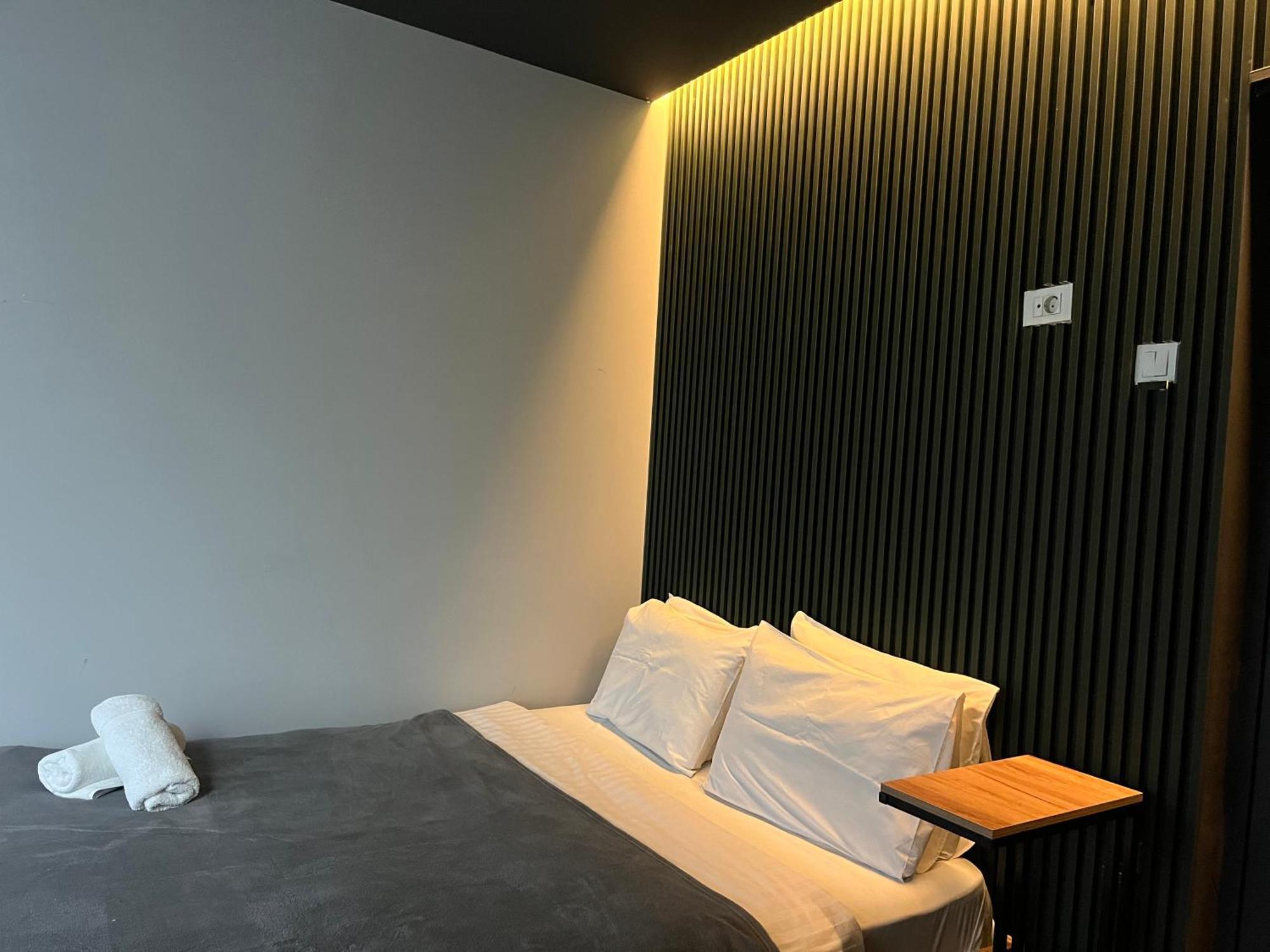 M - Square Private Rooms Скоп'є Номер фото